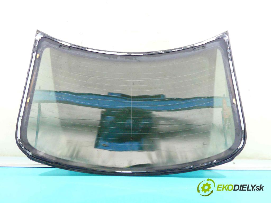 Suzuki Kizashi 2.4 178KM manual 131 kW 2393 cm3 4- sklo zadní  (Okna zadní)