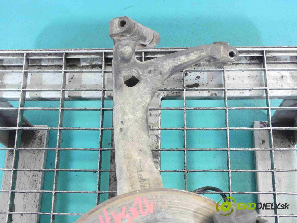 Audi A4 B5 1994-2001 1.8 20v 125 HP manual 92 kW 1781 cm3 4- náboj ľavé  (Náboje)