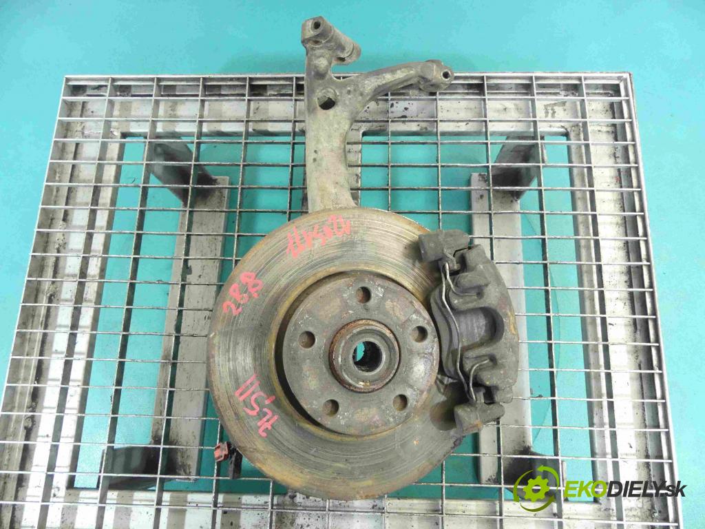 Audi A4 B5 1994-2001 1.8 20v 125 HP manual 92 kW 1781 cm3 4- náboj ľavé  (Náboje)