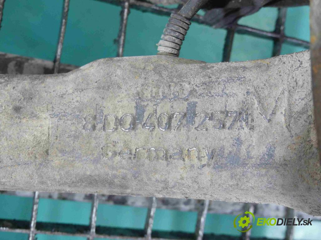 Audi A4 B5 1994-2001 1.8 20v 125 HP manual 92 kW 1781 cm3 4- náboj ľavé  (Náboje)