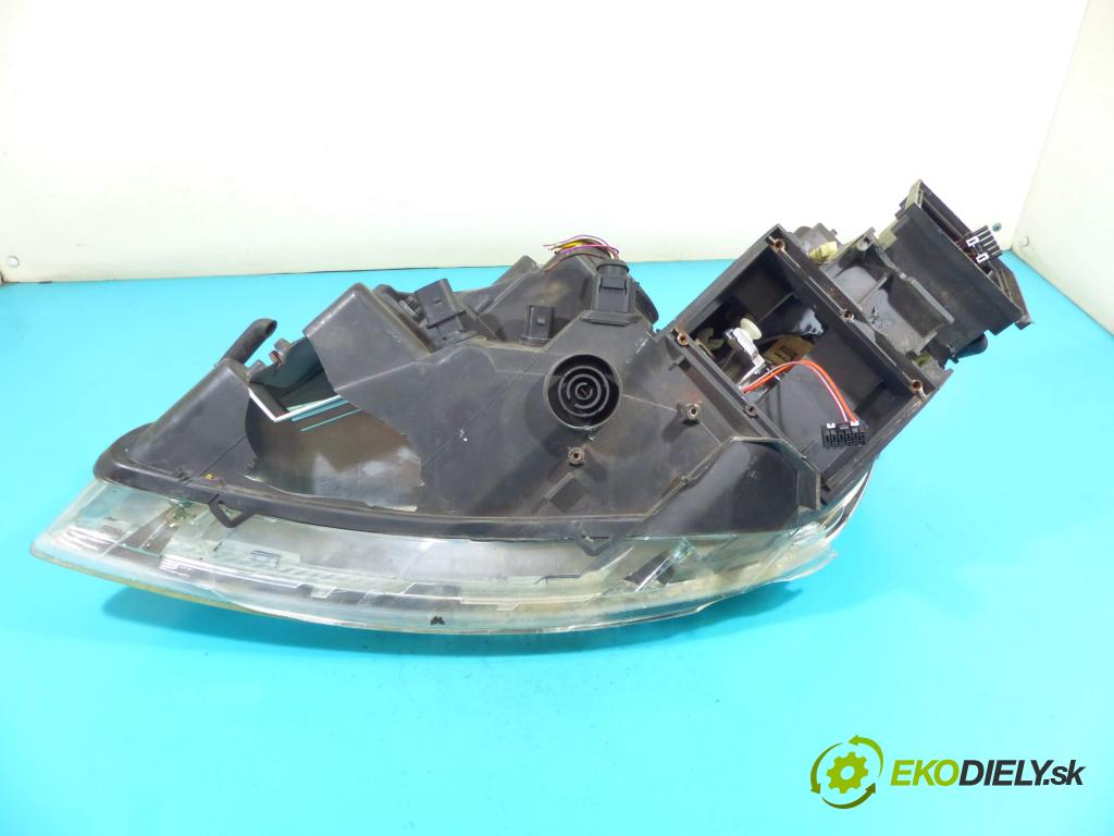 Vw Phaeton 3.2 V6 241KM automatic 177 kW 3189 cm3 4- Reflektor: pravý 3D1941016G (Pravé)