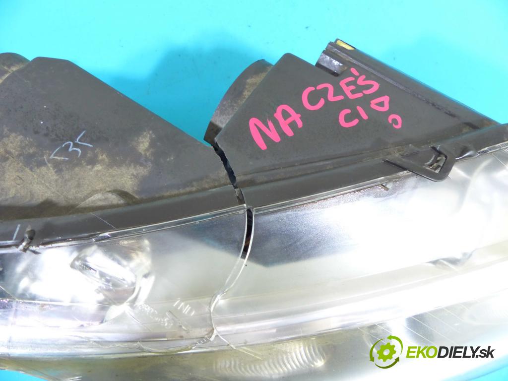 Vw Phaeton 3.2 V6 241KM automatic 177 kW 3189 cm3 4- Reflektor: pravý 3D1941016G (Pravé)