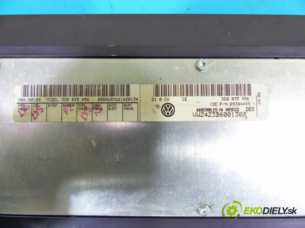 Vw Phaeton 3.2 V6 241KM automatic 177 kW 3189 cm3 4- Zesilovač: 3D0035456 (Zosilňovače)
