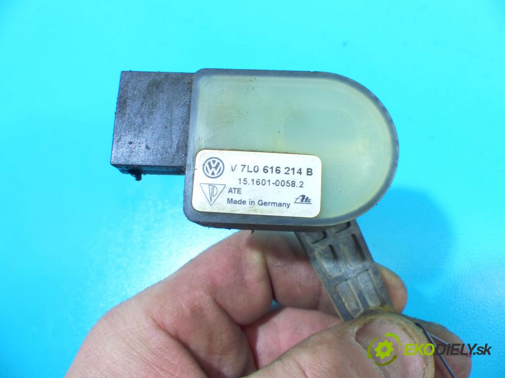 Vw Touareg I 2002-2010 2.5 tdi 174 HP manual 128 kW 2461 cm3 5- snímač nastavenia xenon 4E0907503C (Snímače)