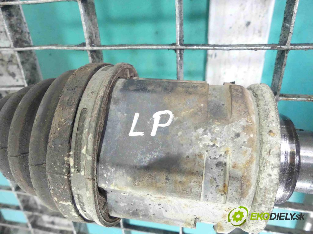 Toyota Rav4 II 2000-2005 2.0 D4D 116 HP manual 85 kW 1995 cm3 5- poloos ľavé  (Poloosy)