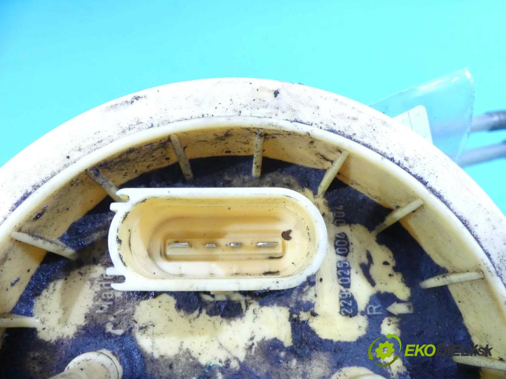 Vw Touareg I 2002-2010 2.5 tdi 174 hp manual 128 kW 2461 cm3 5- čerpadlo paliva 7L6919679C