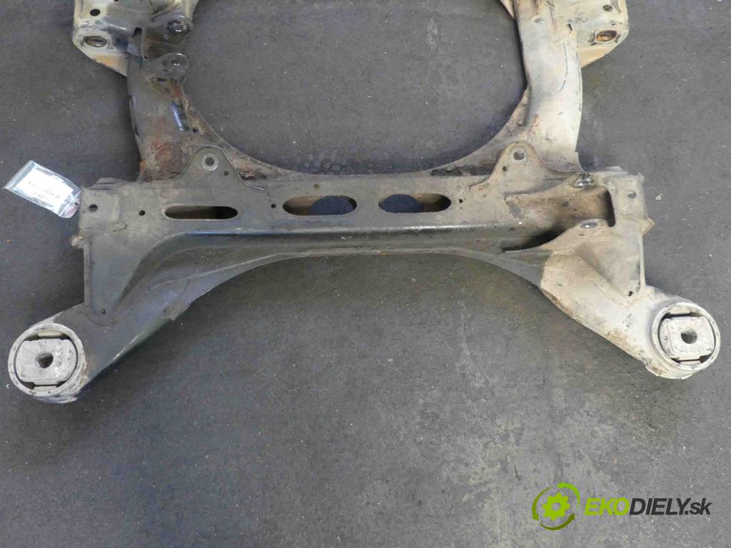Vw Touareg I 2002-2010 2.5 tdi 174 hp manual 128 kW 2461 cm3 5- výztuha motoru
