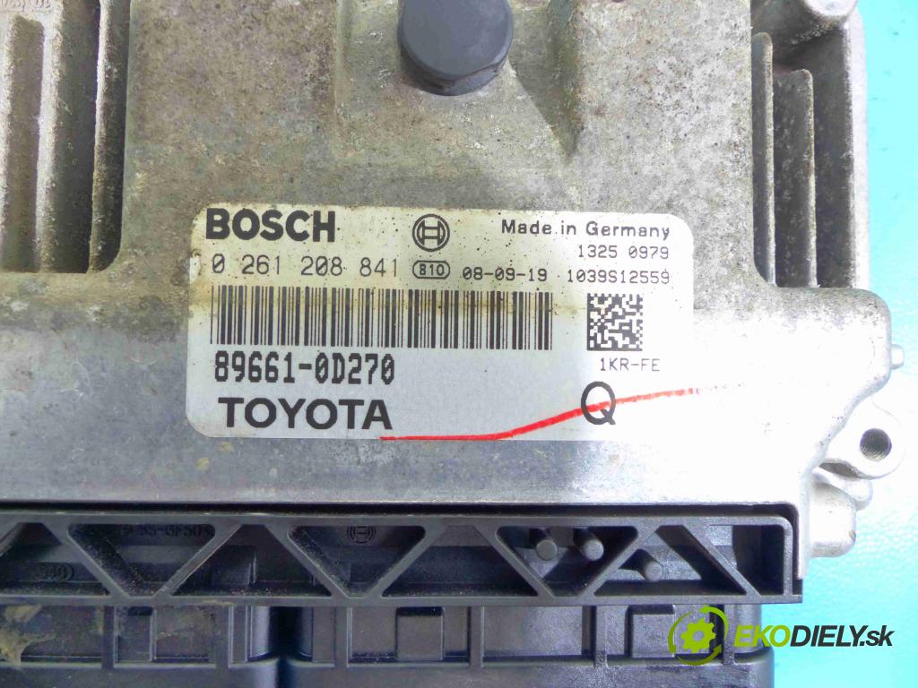 Coprivolante In Pelle Per Toyota Yaris II 2005-2011 – Antiscivolo, Protezione Dal Sole E Comfort Al Volante