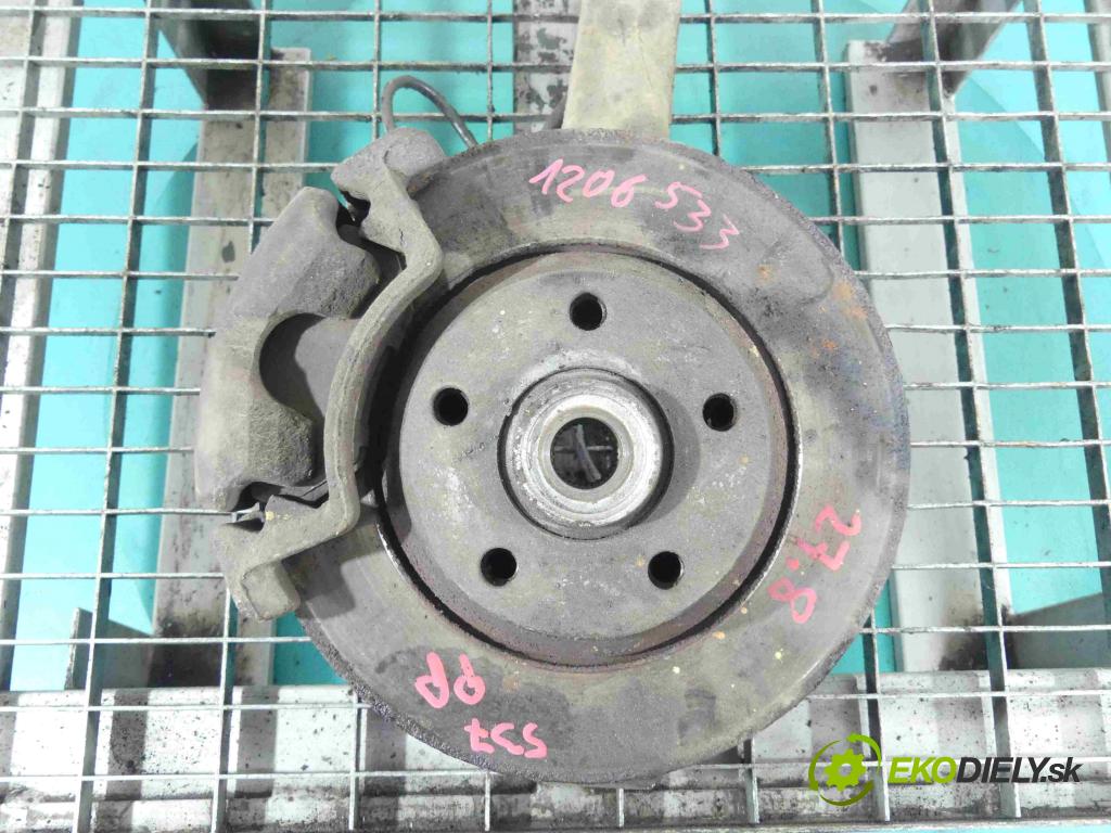 Audi A4 B5 1994-2001 1.9 tdi 90 HP manual 66 kW 1896 cm3 4- náboj pravé  (Náboje)