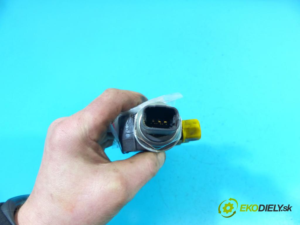 Peugeot Partner I 1996-2008 1.6 hdi 75 HP manual 55 kW 1560 cm3 5- lišta vstrekovacia 9654592680 (Vstrekovacie lišty)