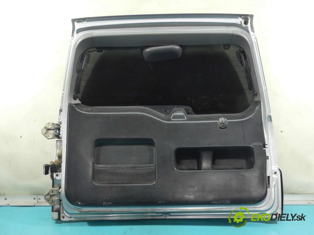 Honda CR-V II 2001-2006 2.0 16v 150 hp manual 110 kW 1998 cm3 5- zadní kufrové dveře  (Zadní kapoty)