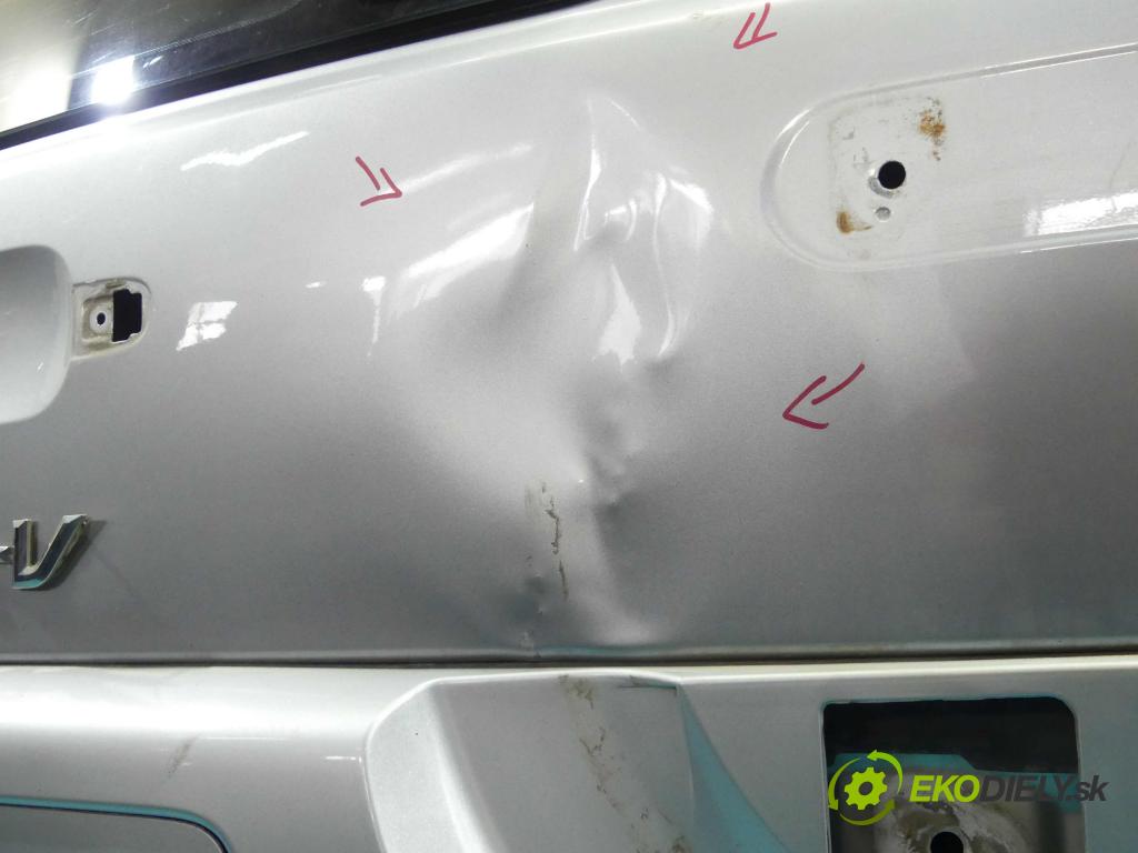 Honda CR-V II 2001-2006 2.0 16v 150 hp manual 110 kW 1998 cm3 5- zadní kufrové dveře  (Zadní kapoty)