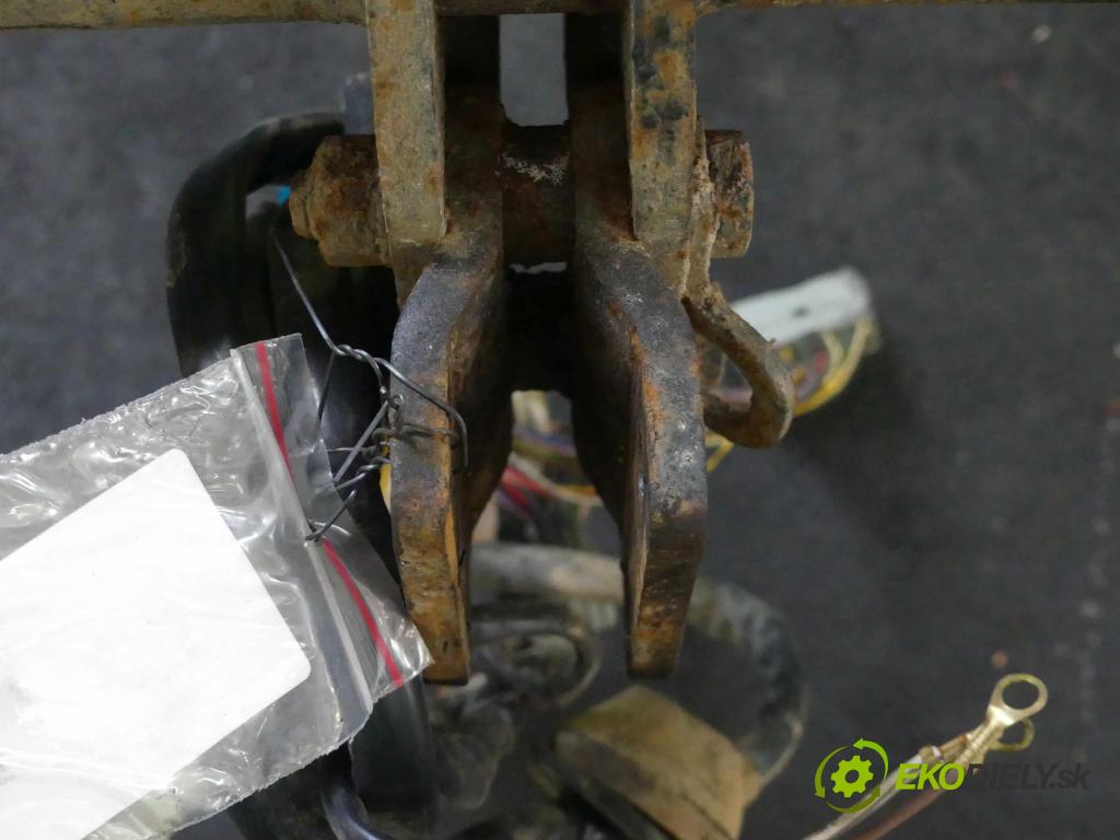 Honda CR-V II 2001-2006 2.0 16v 150 hp manual 110 kW 1998 cm3 5- oko tažné