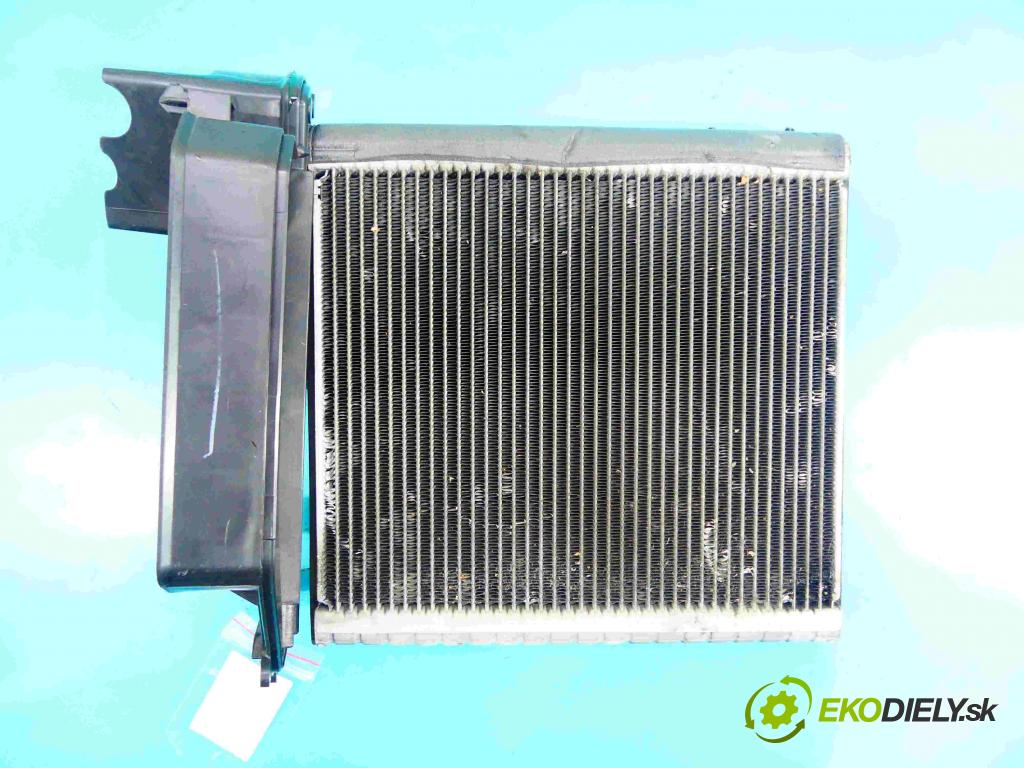 Toyota Corolla Verso II 2004-2009 2.2 D4D 136 HP manual 100 kW 2231 cm3 5- radiator 04J04A1-282 (Radiátory kúrenia)