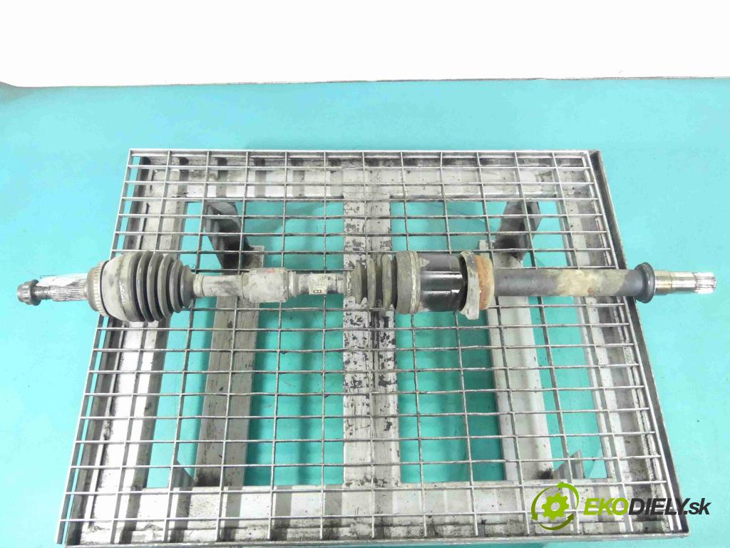 Toyota Corolla Verso II 2004-2009 2.2 D4D 136 HP manual 100 kW 2231 cm3 5- poloos pravé 4341005320 (Poloosy)