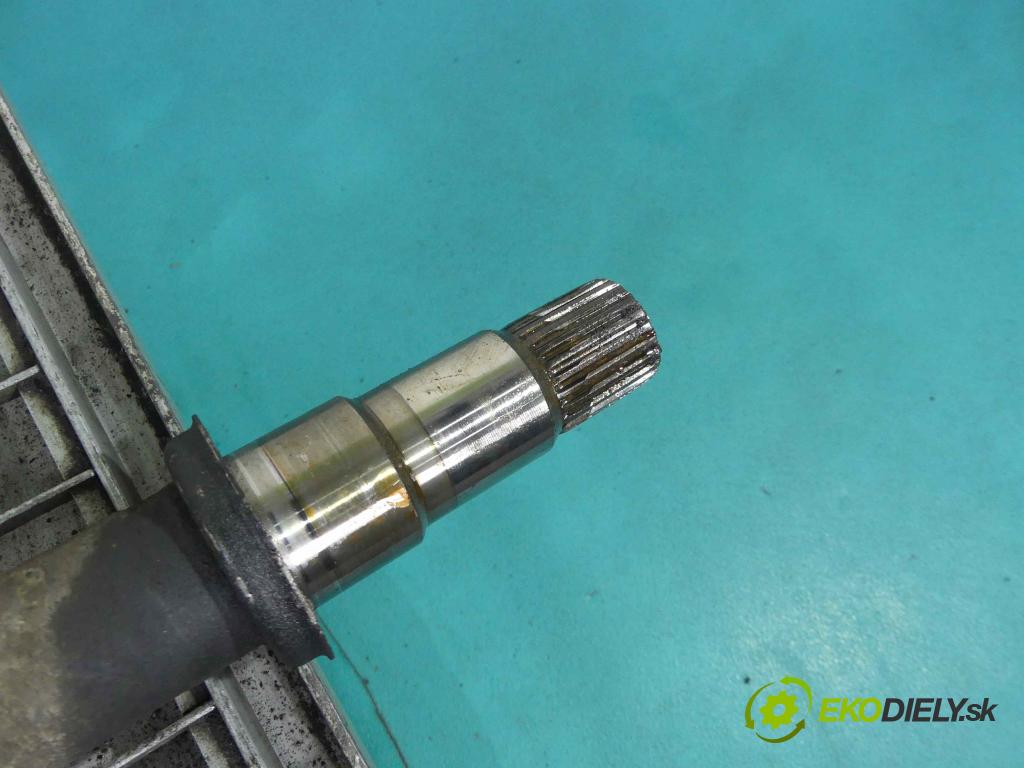 Toyota Corolla Verso II 2004-2009 2.2 D4D 136 HP manual 100 kW 2231 cm3 5- poloos pravé 4341005320 (Poloosy)