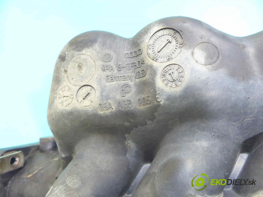 Vw Golf IV 1997-2003 1.6 SR 101 HP manual 74 kW 1595 cm3 5- zvod nasávací 06A133205E (Sacie potrubia)