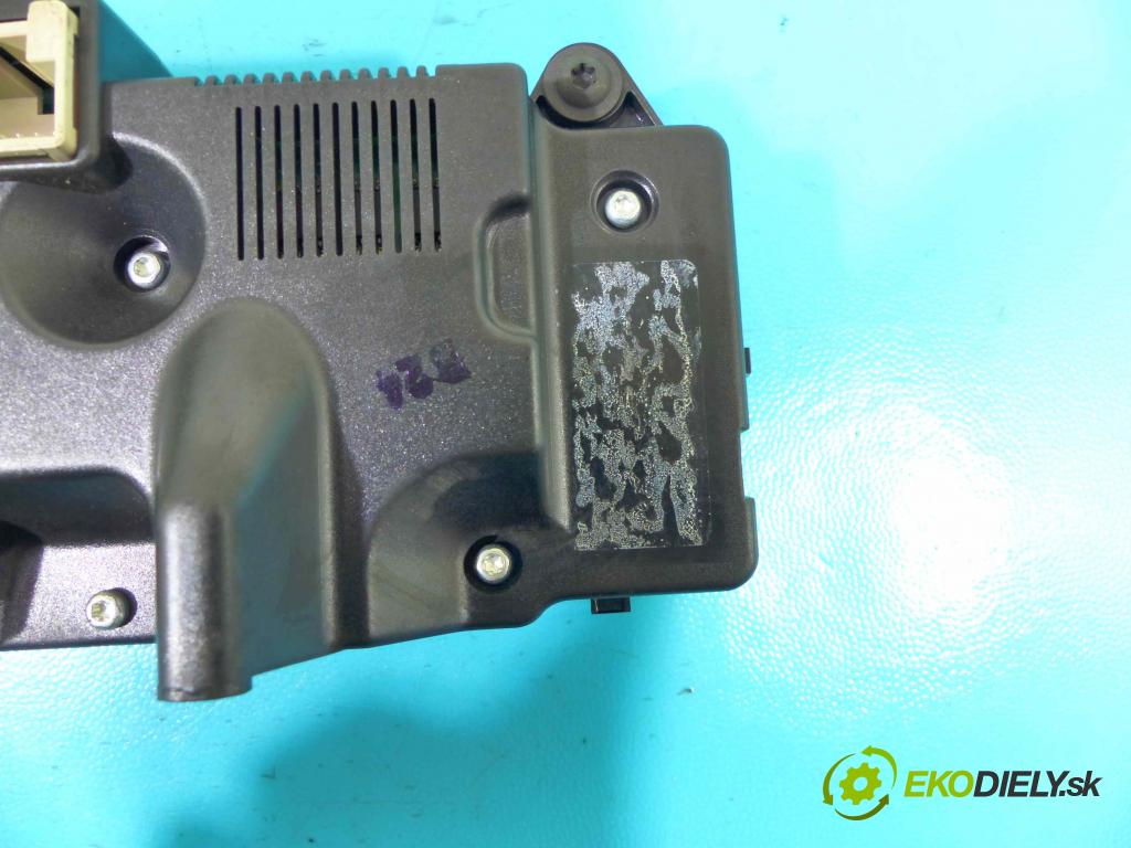 Seat Toledo III 2004-2009 1.9 tdi 105 HP manual 77 kW 1896 cm3 5- panel kúrenia