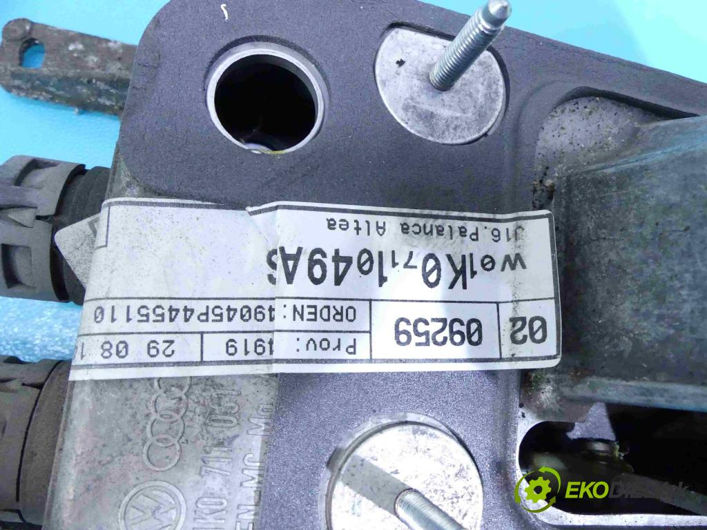 Seat Toledo III 2004-2009 1.9 tdi 105 HP manual 77 kW 1896 cm3 5- Páka: Změny: stupeň,rýchlosť 1K0711049A (Rýchlostné páky / kulisy)