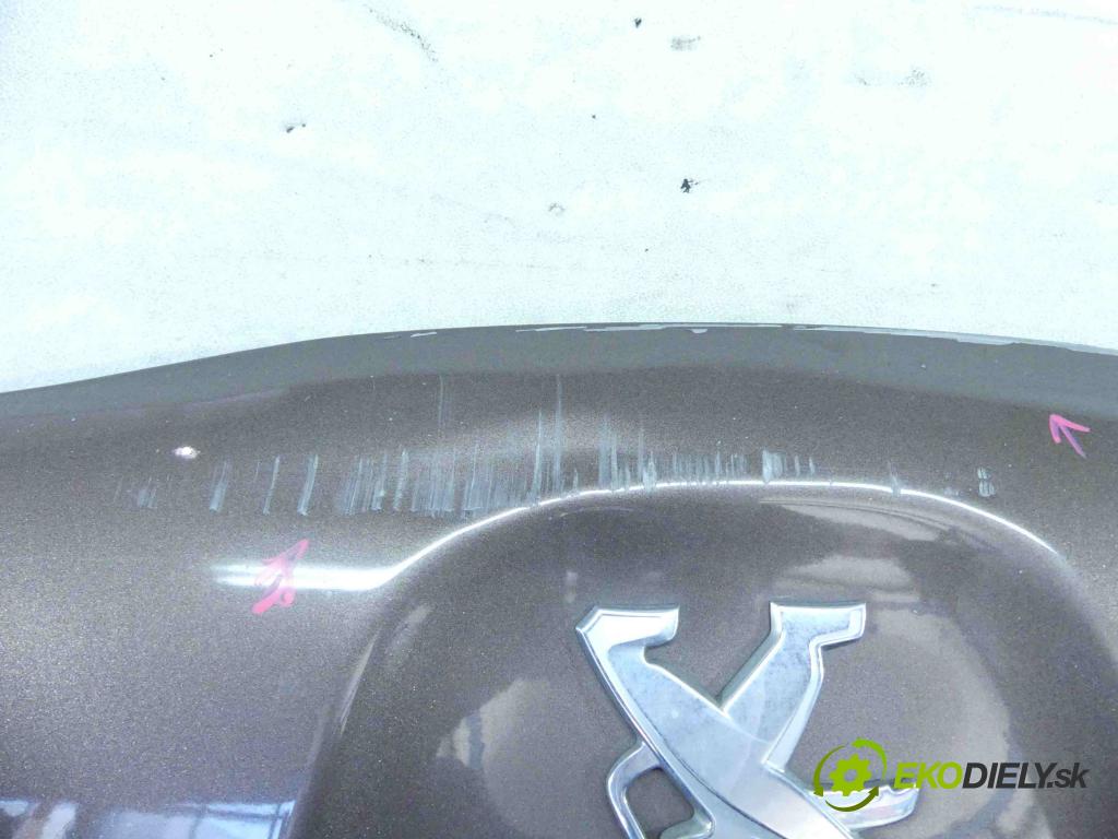 Peugeot 301 1.6 hdi 92 HP manual 68 kW 1560 cm3 4- kapota predná