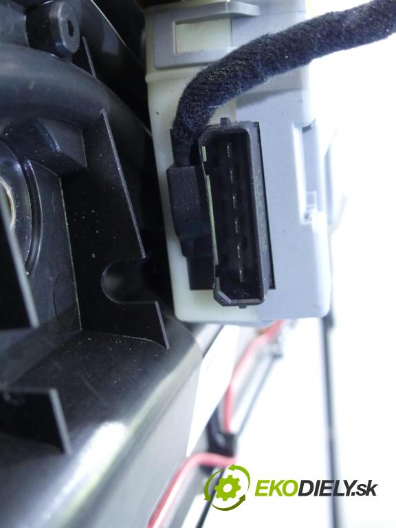 Audi A6 C6 2004-2011 3.0 tdi 224 hp automatic 165 kW 2967 cm3 4- Střešní okno: 4B0959591H (Okna karoserie)