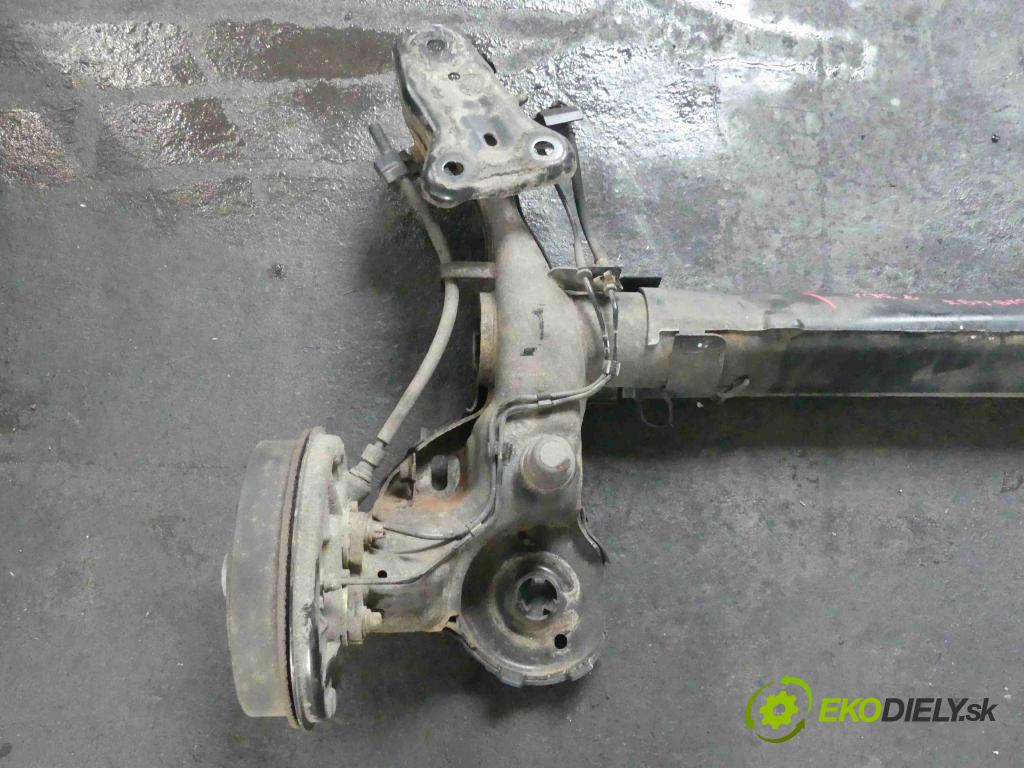 Peugeot 301 1.6 hdi 92 hp manual 68 kW 1560 cm3 4- zadní výztuha