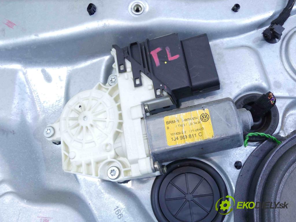 Vw Bora 1.6 SR 101 hp manual 74 kW 1595 cm3 4- mechanismus stahování zadní levý 1J5839729G