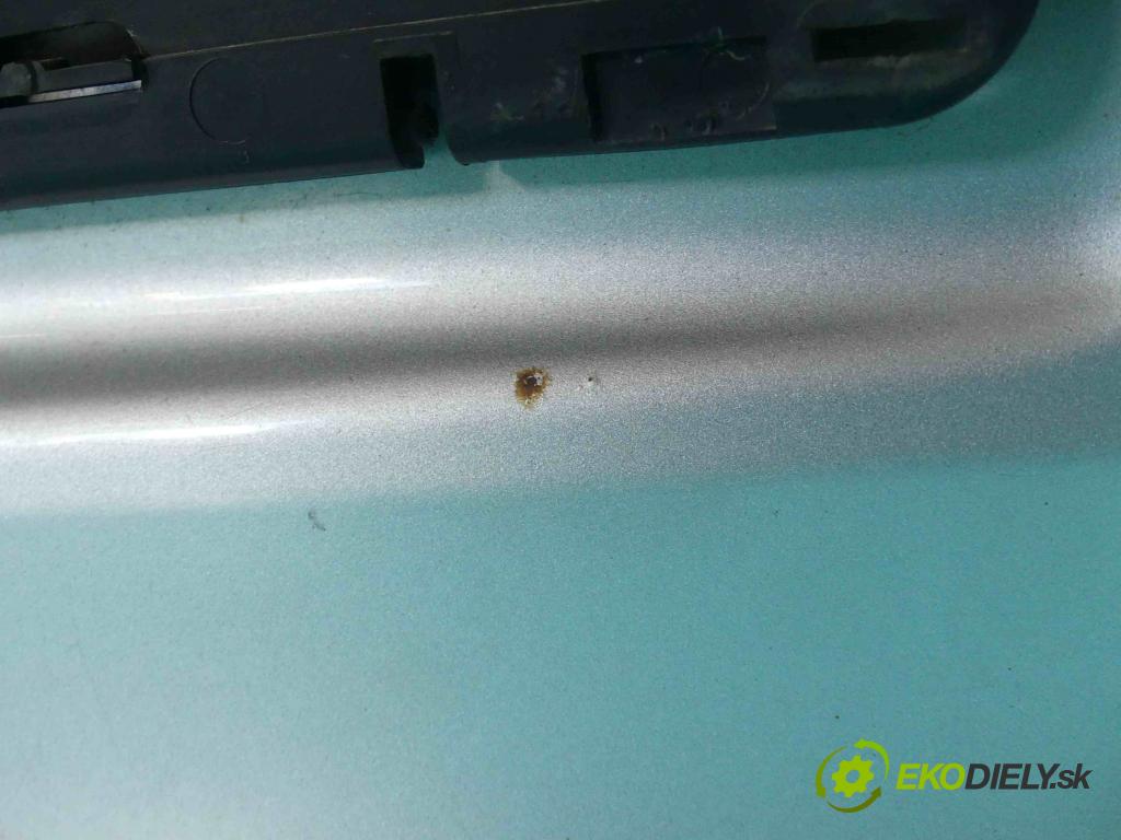 Toyota Corolla E11 1997-2002 1.4 vvti 97KM manual 71 kW 1398 cm3 3- zadní kufrové dveře  (Zadní kapoty)