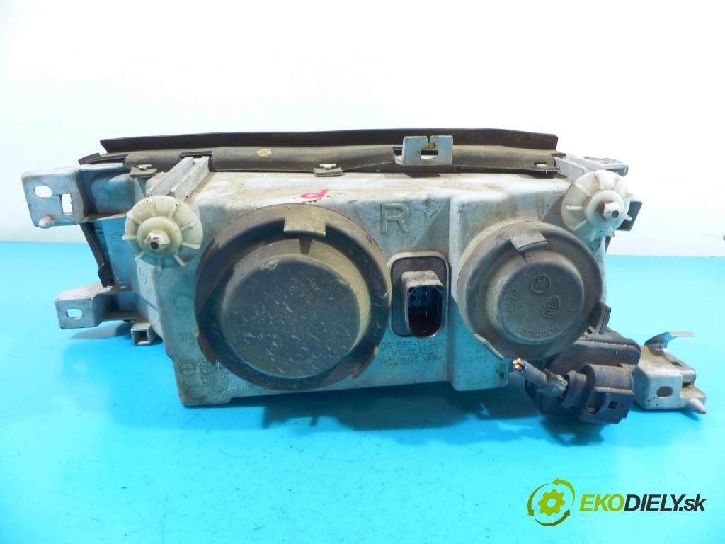 Skoda Octavia I 1996-2010 1.6 SR 101 HP manual 74 kW 1595 cm3 5- Reflektor: pravý  (Pravé)