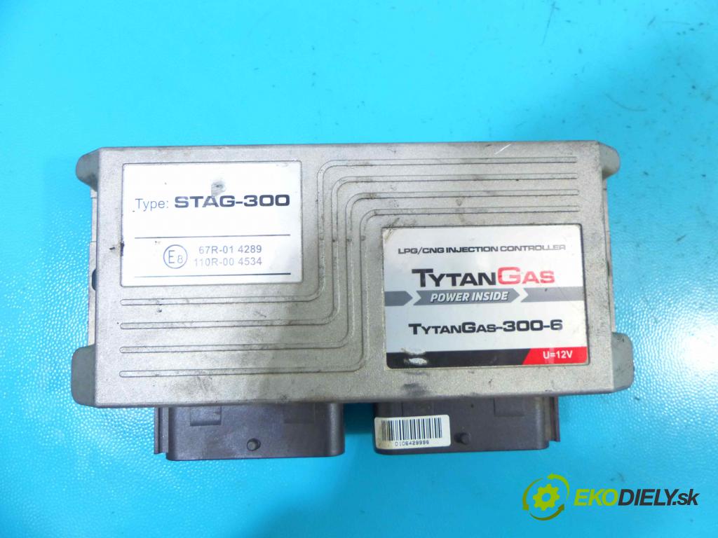Audi A6 C5 1997-2004 2.4 V6 165 HP manual 121 kW 2393 cm3 4- modul riadiaca jednotka  (Ostatné)