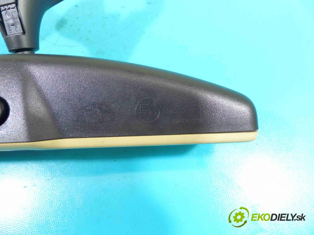 Skoda Superb II 2008-2015 3.6 V6 260 hp automatic 191 kW 3597 cm3 4- zpětné zrcátko vnitřní  (Světla vnitřní)