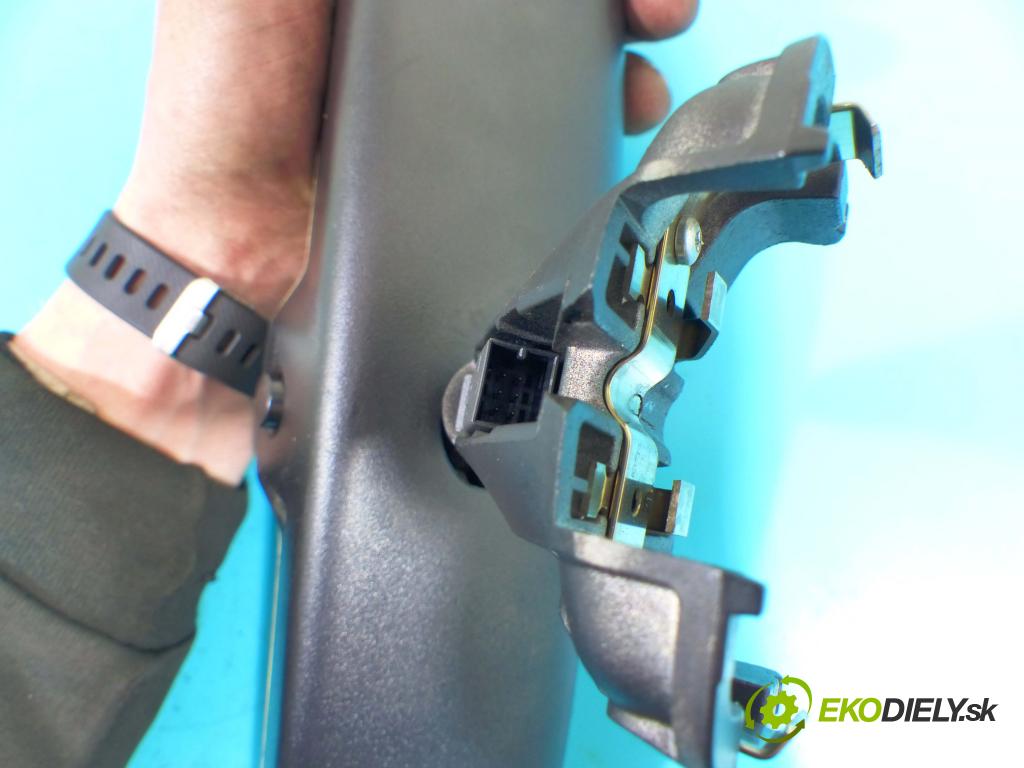 Skoda Superb II 2008-2015 3.6 V6 260 hp automatic 191 kW 3597 cm3 4- zpětné zrcátko vnitřní  (Světla vnitřní)