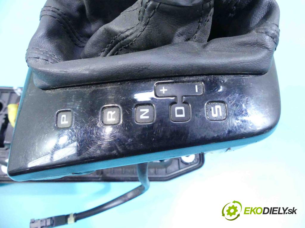 Skoda Superb II 2008-2015 3.6 V6 260 HP automatic 191 kW 3597 cm3 4- Páka: Změny: stupeň,rýchlosť 3C1713025H (Rýchlostné páky / kulisy)