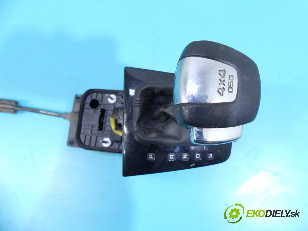 Skoda Superb II 2008-2015 3.6 V6 260 HP automatic 191 kW 3597 cm3 4- Páka: Změny: stupeň,rýchlosť 3C1713025H (Rýchlostné páky / kulisy)