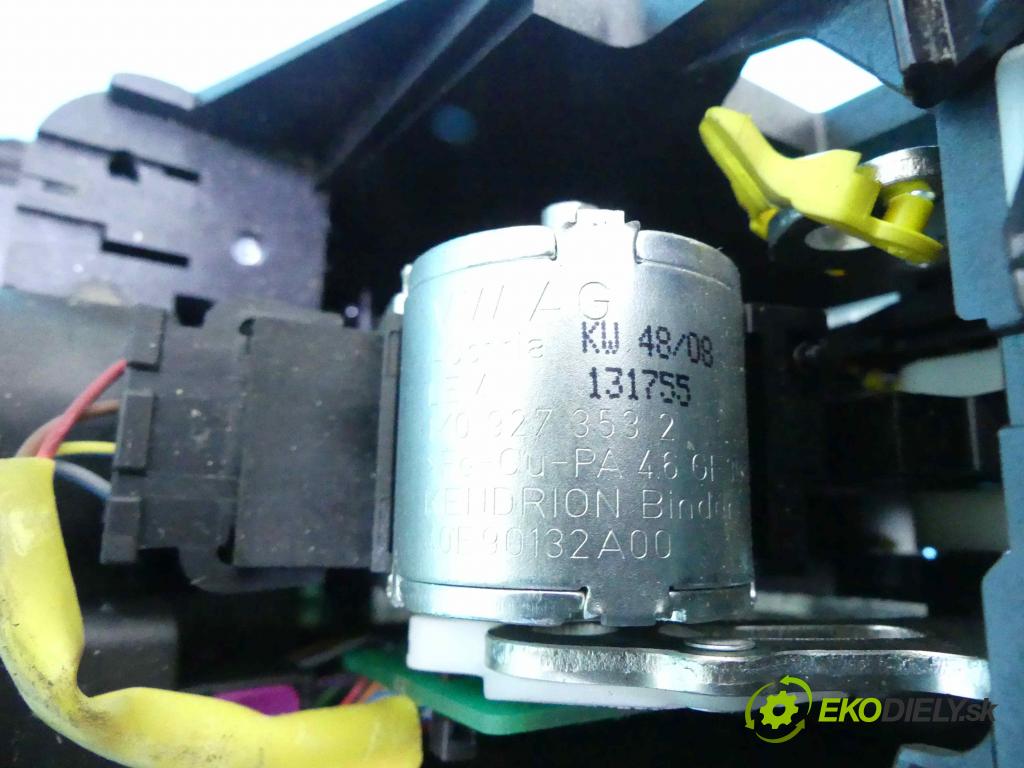 Skoda Superb II 2008-2015 3.6 V6 260 HP automatic 191 kW 3597 cm3 4- Páka: Změny: stupeň,rýchlosť 3C1713025H (Rýchlostné páky / kulisy)