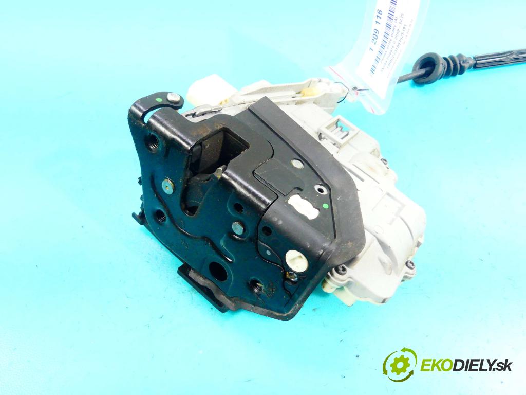 Skoda Superb II 2008-2015 3.6 V6 260 hp automatic 191 kW 3597 cm3 4- zámek přední pravý 3C1837016A