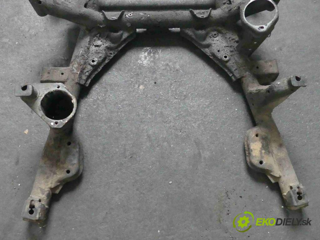 Bmw X5 E53 1999-2006 4.4 V8 286 hp automatic 210 kW 4398 cm3 5- výztuha motoru