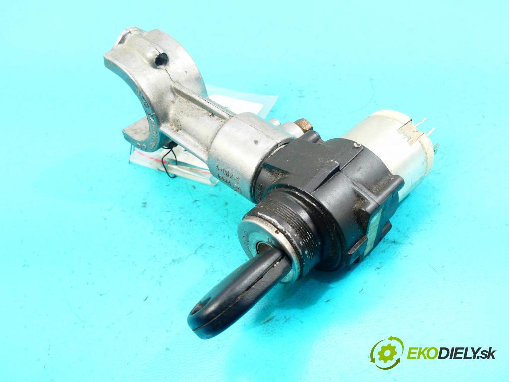 Skoda Felicia 1.3 mpi 68 hp manual 50 kW 1289 cm3 5- spínací skříňka  (Spínací skříňky a klíče)