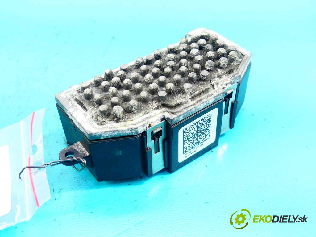 Audi A4 B8 2007-2015 2.0 tdi 136hp manual 100 kW 1968 cm3 5- rezistor 8K0820521B