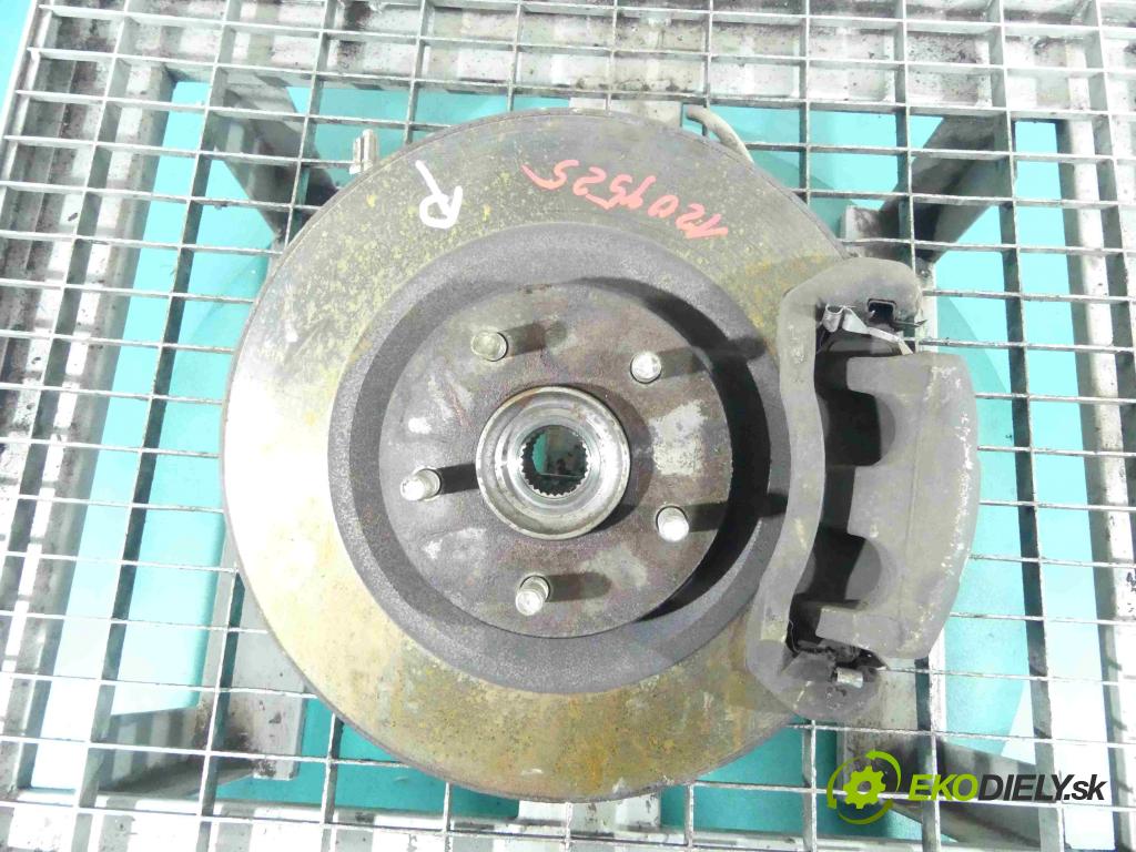 Nissan Qashqai J10 2006-2013 2.0 dci 150 HP manual 110 kW 1995 cm3 5- náboj pravé  (Náboje)