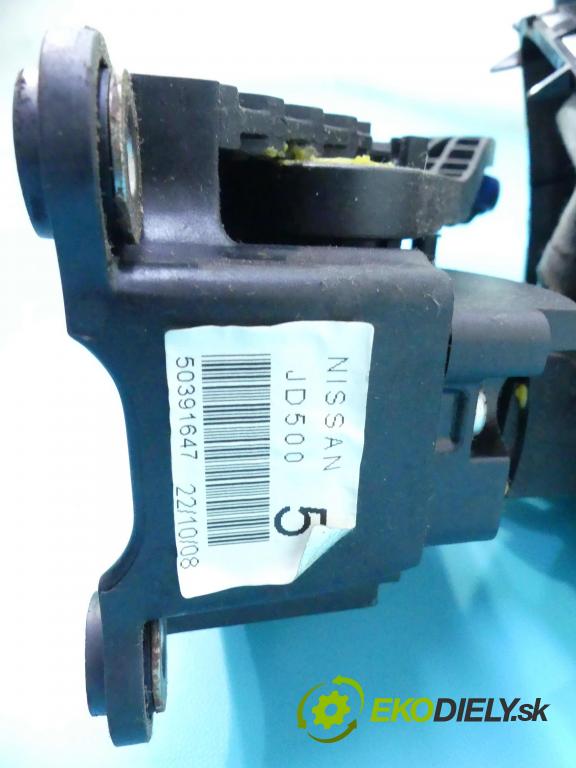 Nissan Qashqai J10 2006-2013 2.0 dci 150 HP manual 110 kW 1995 cm3 5- Páka: Změny: stupeň,rýchlosť 50391647 (Rýchlostné páky / kulisy)