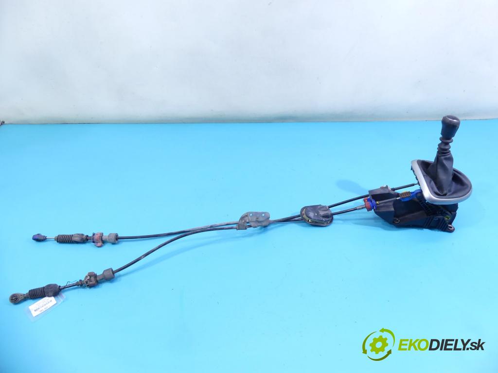 Nissan Qashqai J10 2006-2013 2.0 dci 150 HP manual 110 kW 1995 cm3 5- Páka: Změny: stupeň,rýchlosť 50391647 (Rýchlostné páky / kulisy)