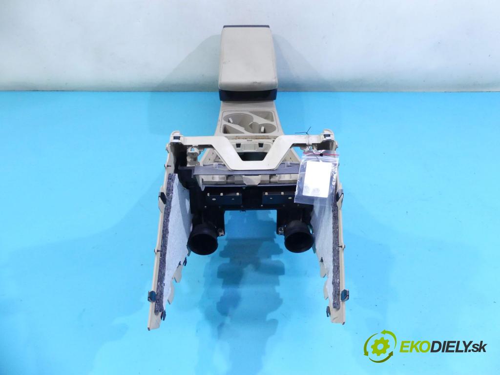 Vw Passat CC 2008-2016 2.0 TSI 211KM manual 155 kW 1984 cm3 4- operadlo 3AB863241F (Lakťové opierky)