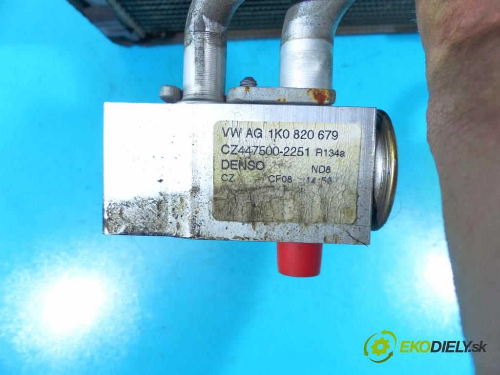 Vw Passat CC 2008-2016 2.0 TSI 211KM manual 155 kW 1984 cm3 4- radiator 1K0820679 (Radiátory kúrenia)