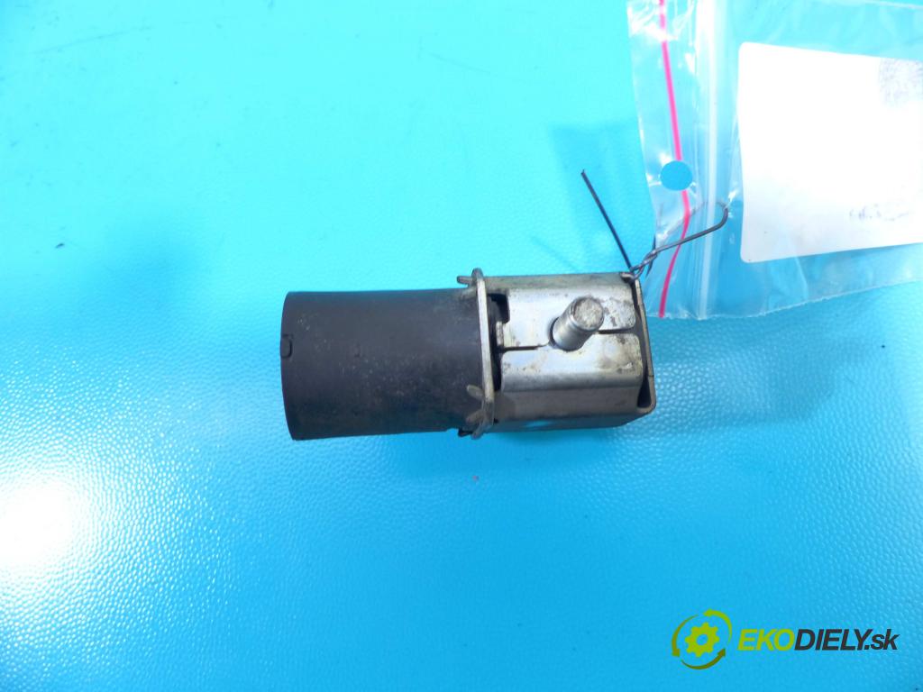 Suzuki Kizashi 2.4b 178HP: manual 131 kW 2393 cm3 4- ventil podtlaku K5T48574 (Ventily)