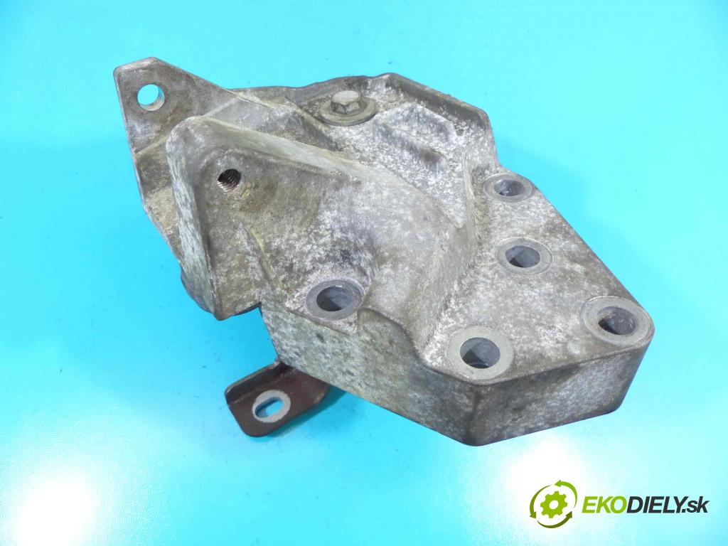 Land rover Freelander II 2006-2014 2.2 TD4 152KM manual 112 kW 2179 cm3 5- Polštář: motoru 6G92-6F012-BE (Držáky motoru)