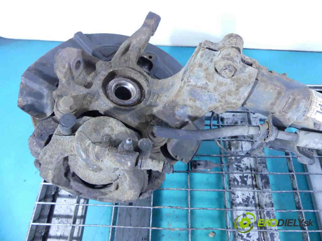 Land rover Freelander II 2006-2014 2.2 TD4 152KM manual 112 kW 2179 cm3 5- náboj ľavé  (Náboje)