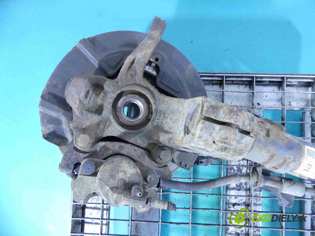 Land rover Freelander II 2006-2014 2.2 TD4 152KM manual 112 kW 2179 cm3 5- náboj ľavé  (Náboje)