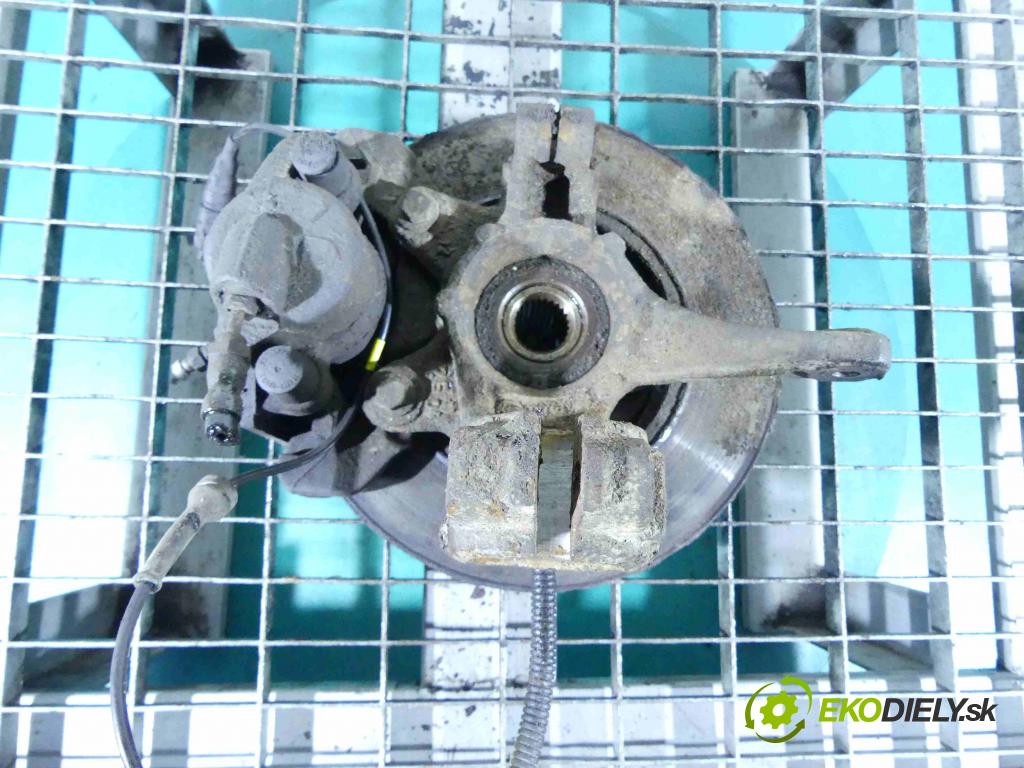 Mazda 2 I 2003-2007 1.4 citd 68 HP manual 50 kW 1399 cm3 5- náboj ľavé  (Náboje)