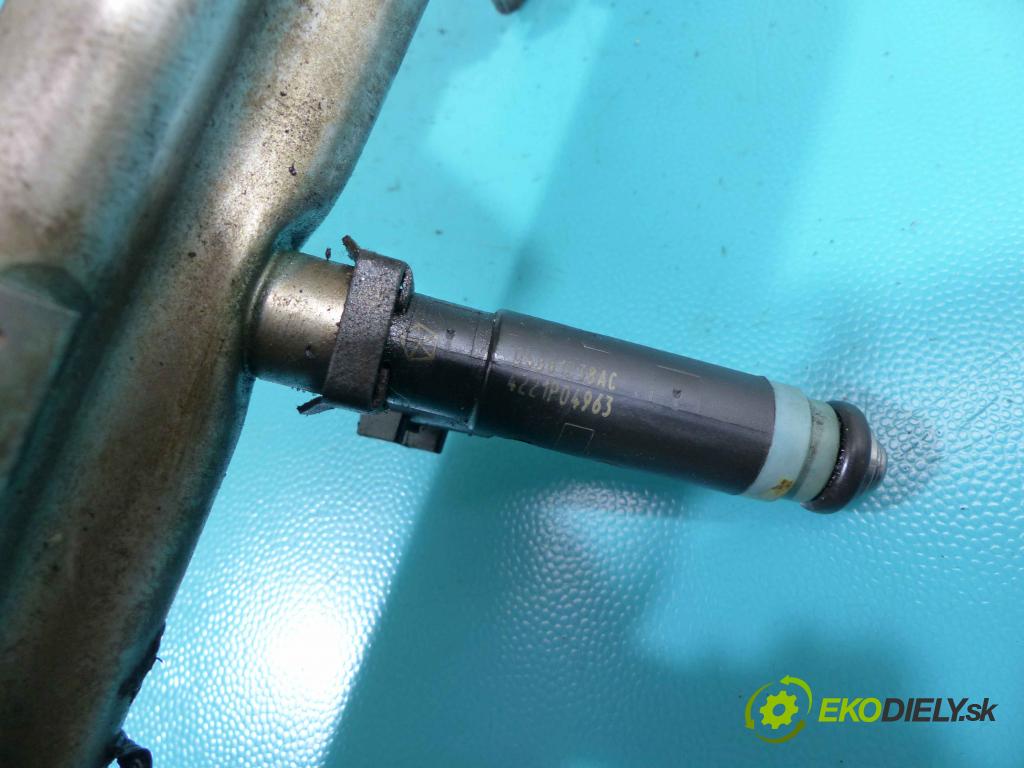 Dodge Caravan IV 2000-2007 3.8 V6 166 HP automatic 122 kW 3778 cm3 5- vstrek 4221P04963 (Vstrekovače)